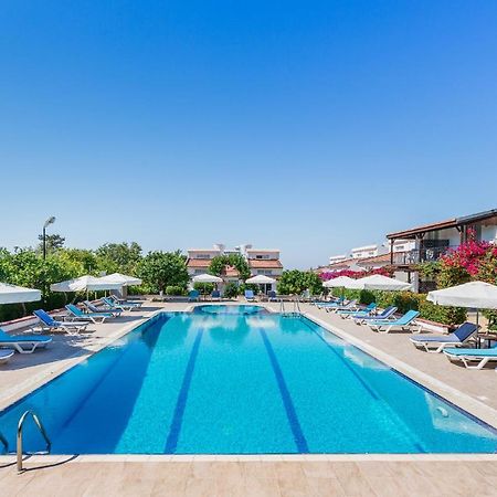 Citrus Tree Gardens Hotel Karavas  Exterior photo