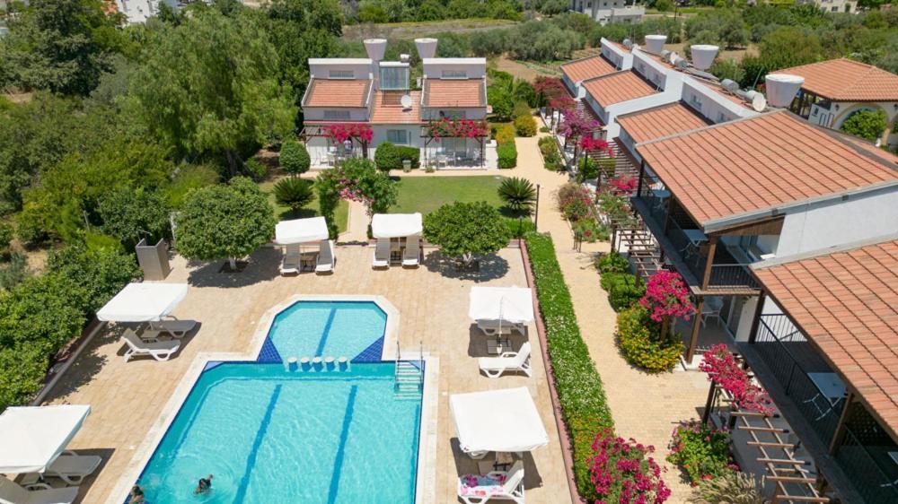 Citrus Tree Gardens Hotel Karavas  Exterior photo