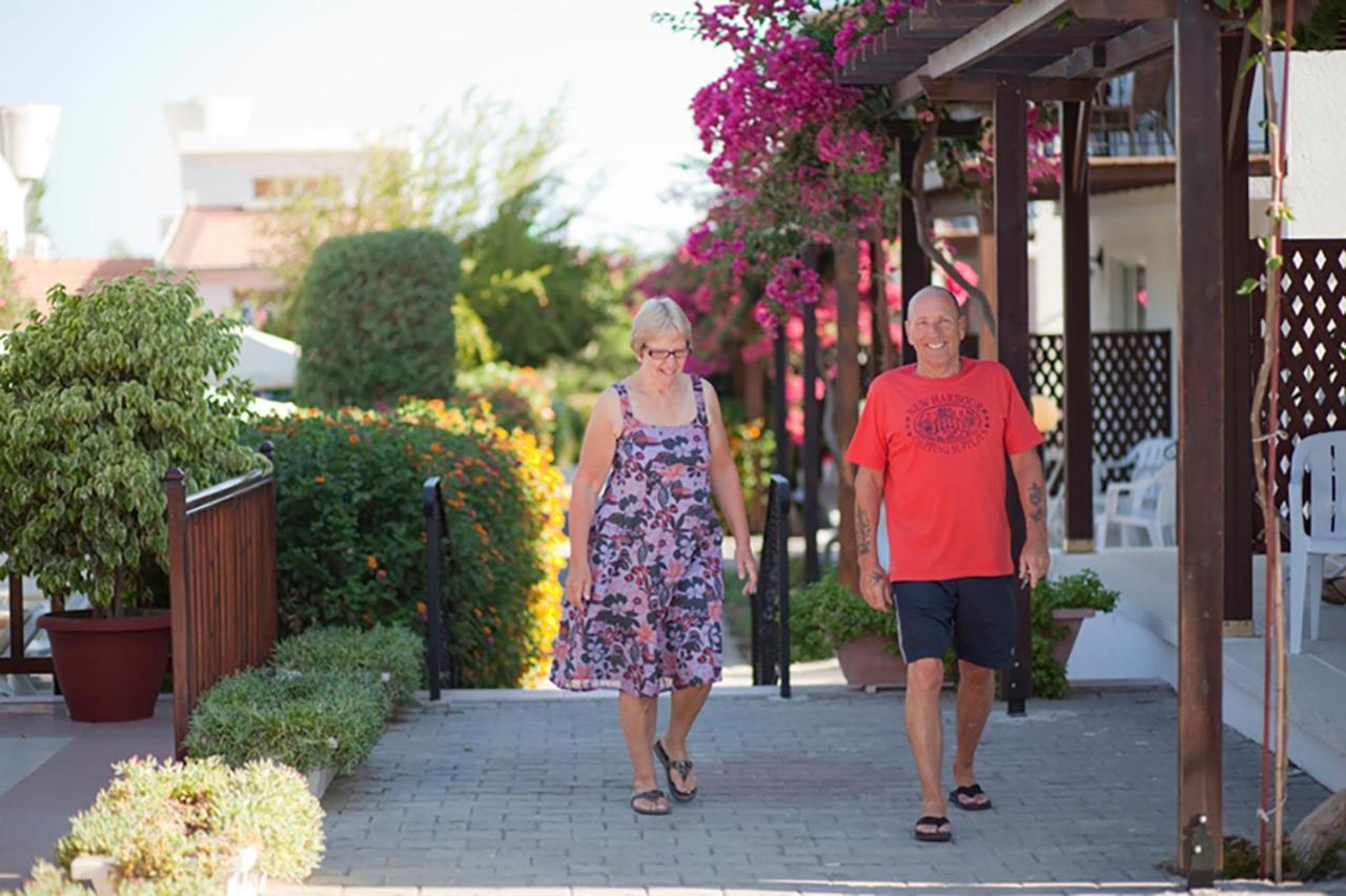 Citrus Tree Gardens Hotel Karavas  Exterior photo