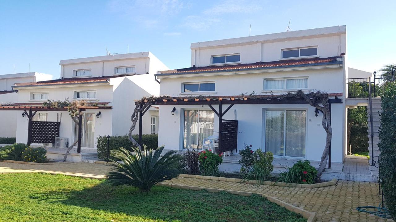 Citrus Tree Gardens Hotel Karavas  Exterior photo